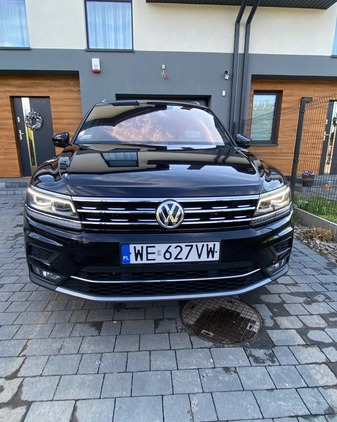 Volkswagen Tiguan cena 129900 przebieg: 77679, rok produkcji 2019 z Warszawa małe 631